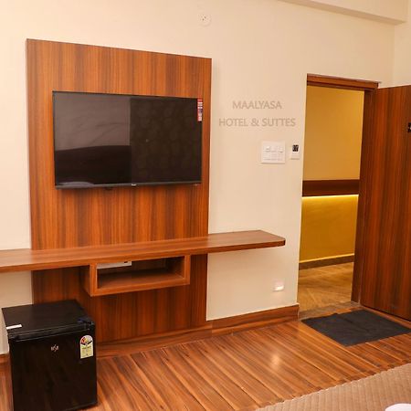 Maalyasa Hotel And Suites Haiderabad Buitenkant foto