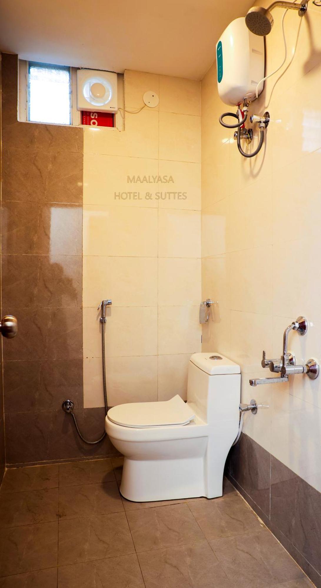 Maalyasa Hotel And Suites Haiderabad Buitenkant foto
