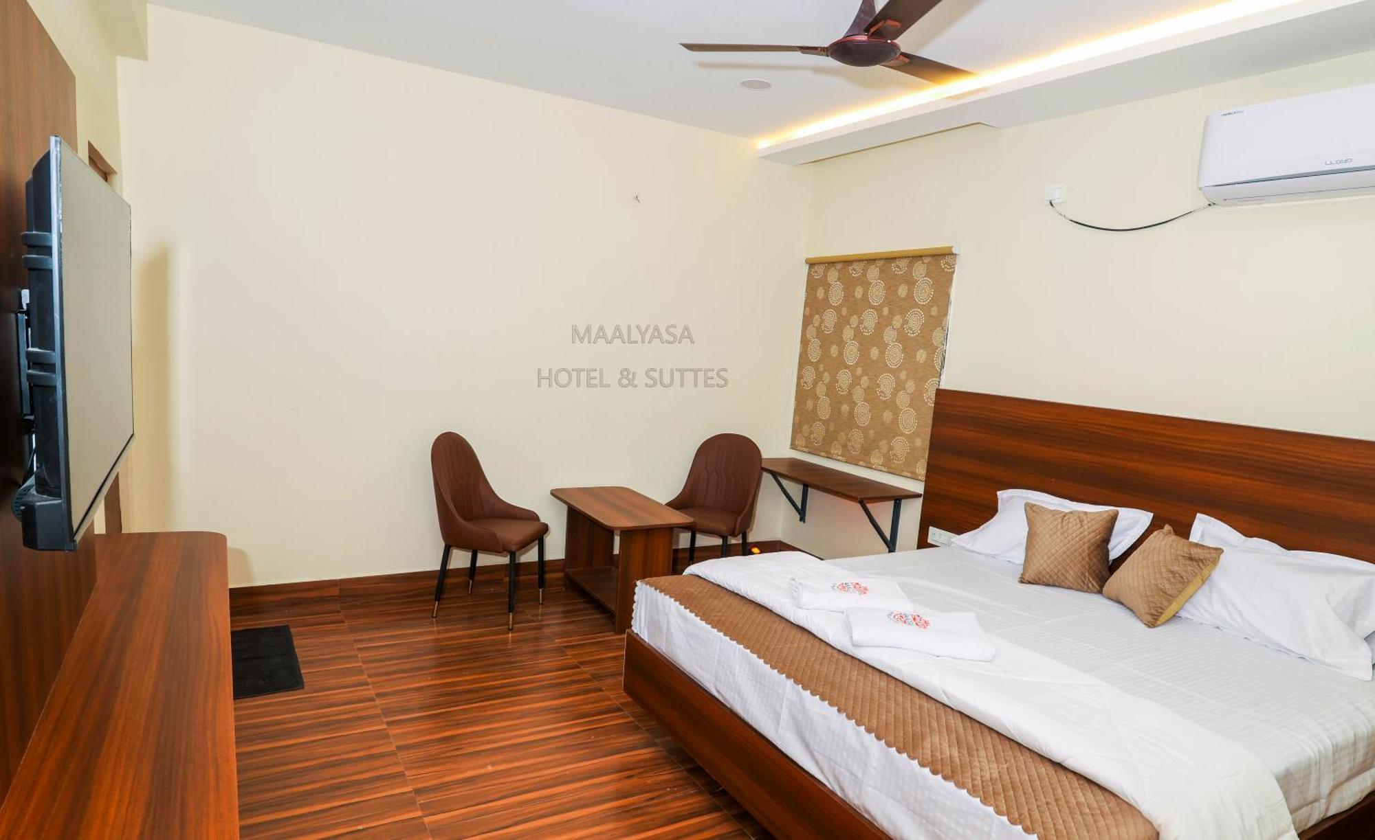 Maalyasa Hotel And Suites Haiderabad Buitenkant foto